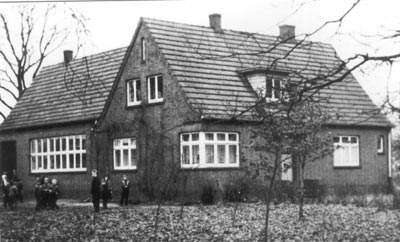 Schulgebäude Melstrup, erbaut 1934 mit Lehrerwohnung